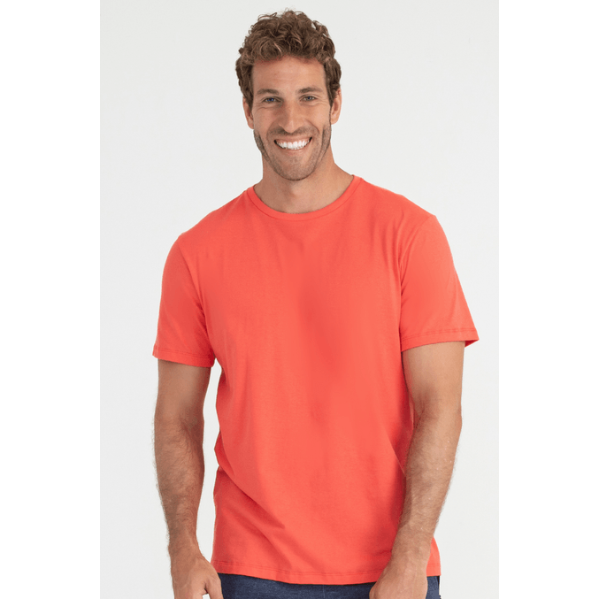 888.3728_CL_001_Camiseta-100--Algodao-Premium.png
