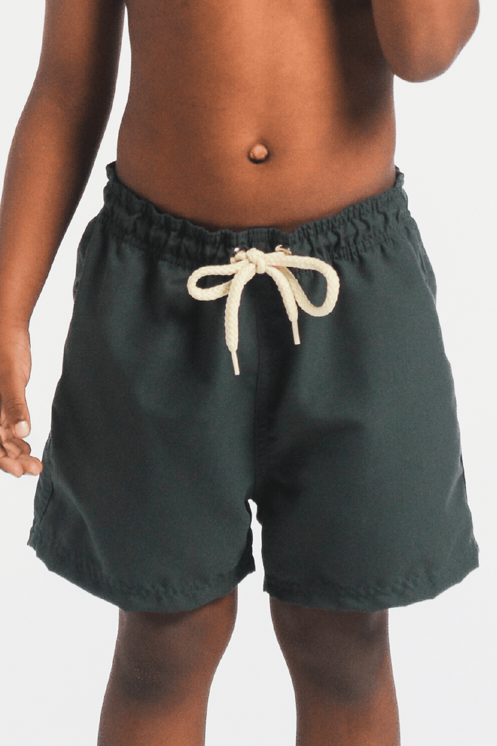 888.4113_VD_001_Short-Liso-Infantil.png